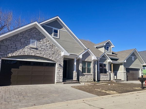 13138 S Lake Mary Drive, Plainfield, IL 60585