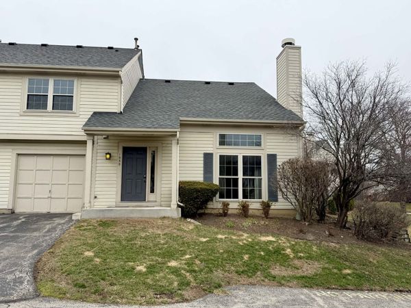 1050 N Knollwood Drive , Palatine, IL 60067