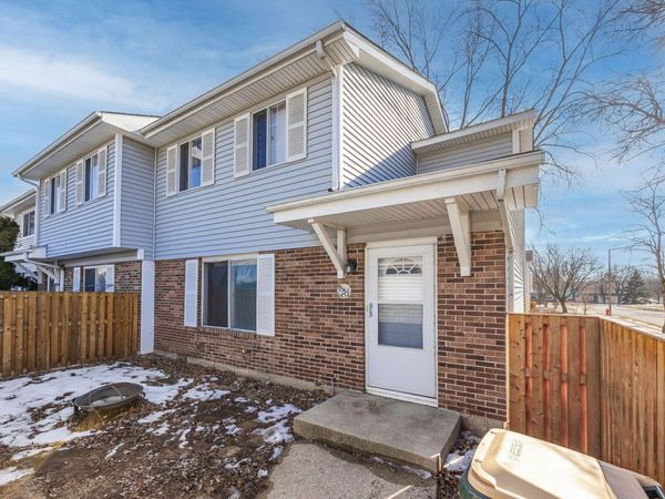 1 Scarlet Hawthorne Court , Woodridge, IL 60517