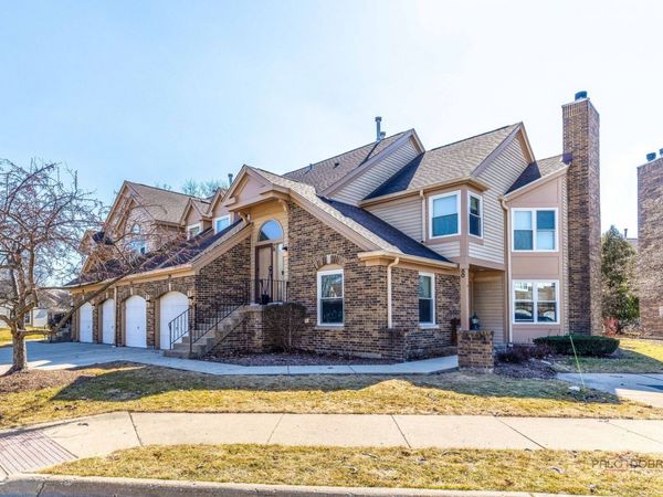 80 Willow Parkway, Buffalo Grove, IL 60089