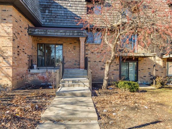 9 Oak Creek Drive, Unit 1903, Buffalo Grove, IL 60089