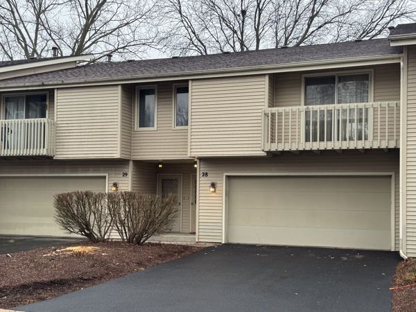 4653 High Point Drive, Unit 28, Rockford, IL 61114