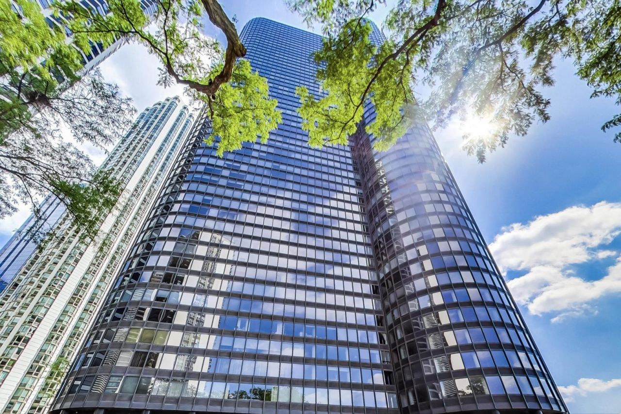 155 N Harbor Drive, Unit 3002, Chicago, IL 60601 Main Photo