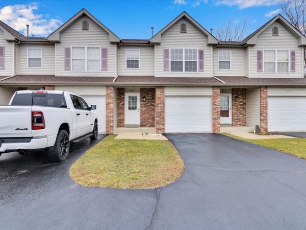 623 SOUTHTOWNE Drive, Unit 623, Belvidere, IL 61008