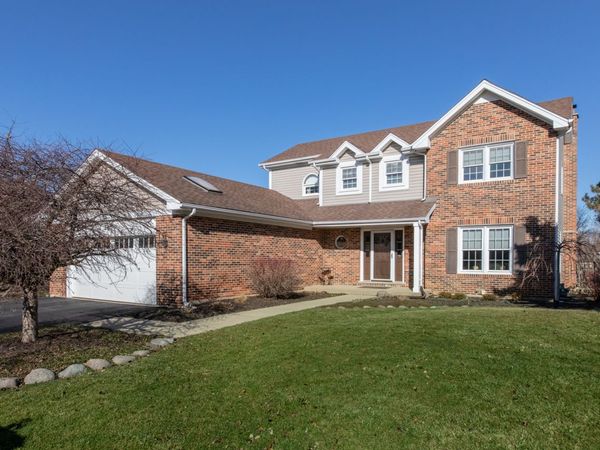 282 Waterford Drive , Lake Zurich, IL 60047