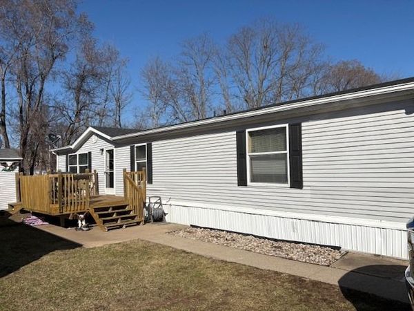 3515 44 Avenue , Moline, IL 61265