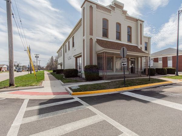 2 Park Avenue W, Princeton, IL 61356