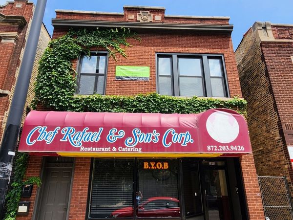 3816 W MONTROSE Avenue, Chicago, IL 60618