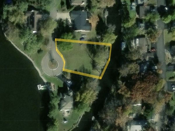 35359 N Donald Court , Ingleside, IL 60041