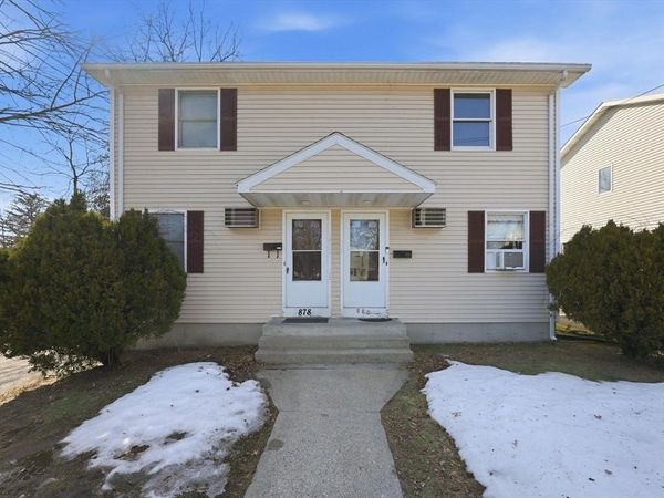 878-880 Saint James Ave, Springfield, MA 01104