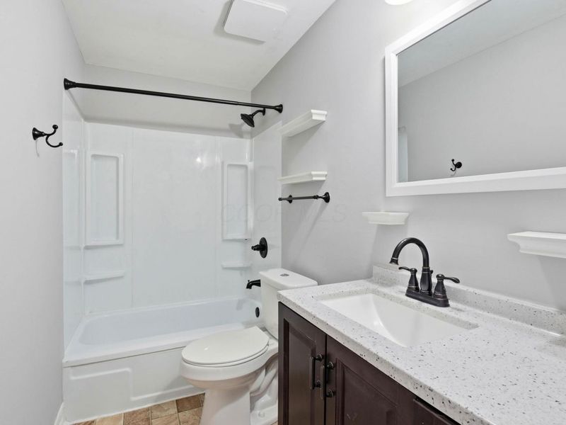 614 Dlyn Street, Columbus, OH 43228 Photo 20