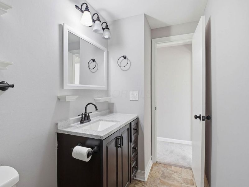 614 Dlyn Street, Columbus, OH 43228 Photo 21