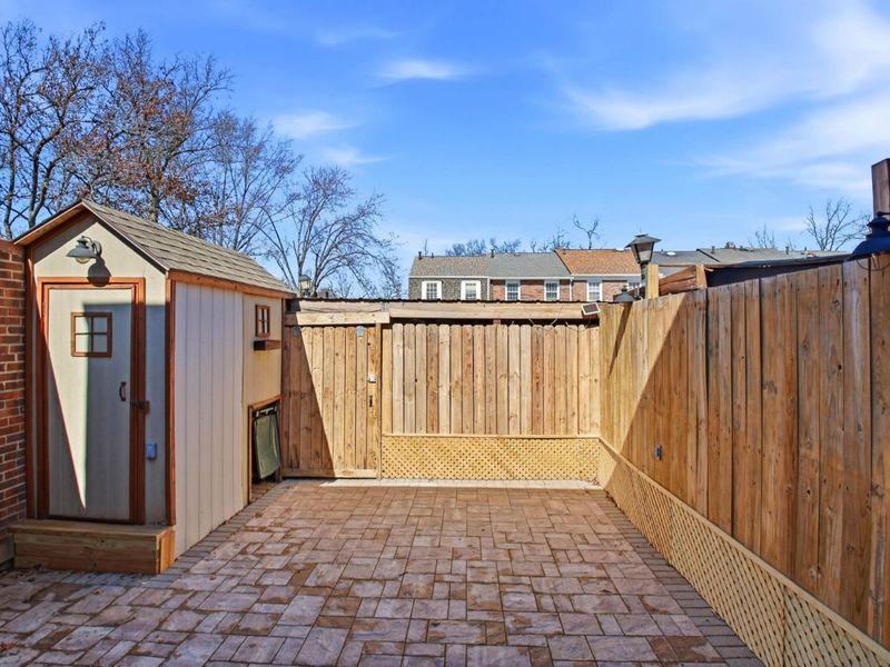 614 Dlyn Street, Columbus, OH 43228 Photo 29