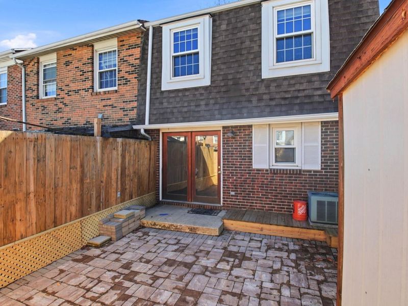 614 Dlyn Street, Columbus, OH 43228 Photo 32