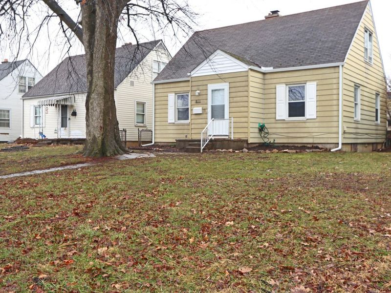 811 Chestershire Road, Columbus, OH 43204 Photo 1