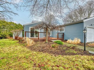 26 Hanningfield Cir Circle, Fairport, NY 14450