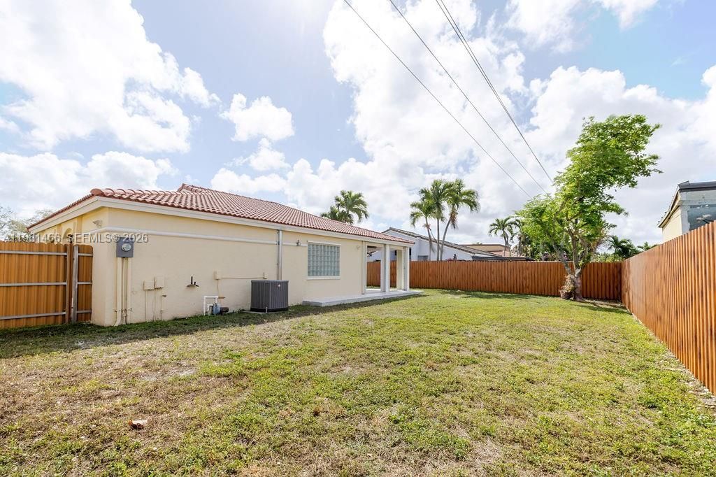 8940 SW 4th Ter, Miami, FL 33174 Photo