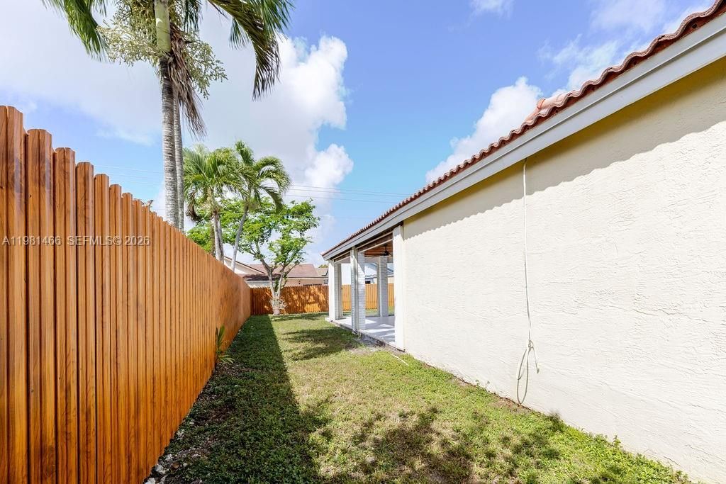 8940 SW 4th Ter, Miami, FL 33174 Photo