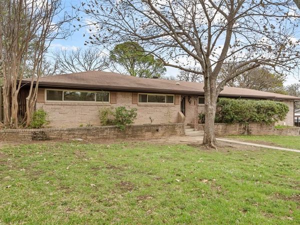2815 Wilsonwood Drive, Denton, TX 76209
