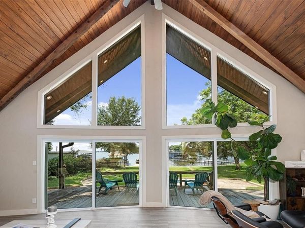 162 Lake Drive, Enchanted Oaks, TX 75156