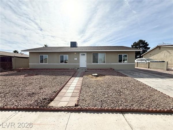 4833 Stillwater Avenue , Las Vegas, NV 89110
