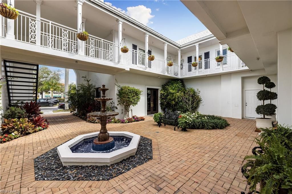 292 14th Ave S, Unit A, Naples, FL 34102 Photo
