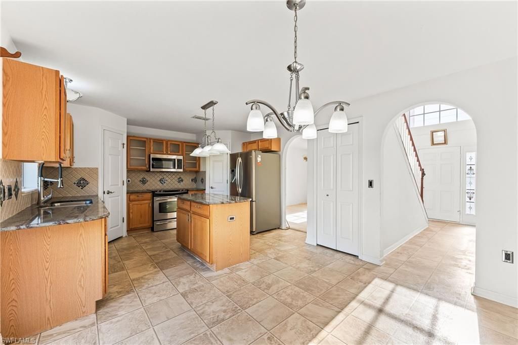 312 Lenz Ave S, Lehigh Acres, FL 33974 Photo