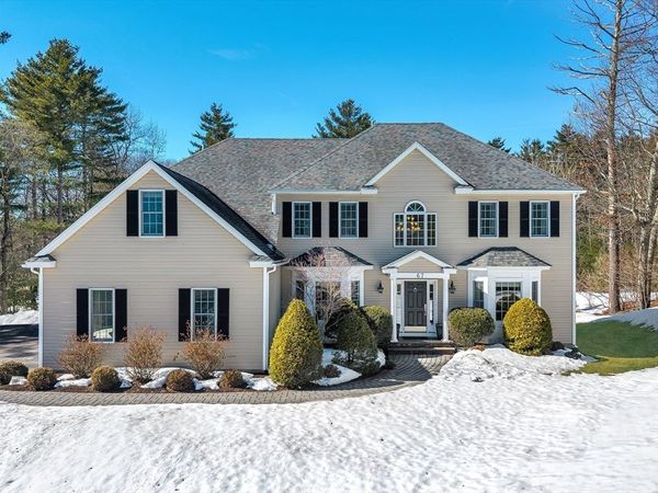 67 Mohawk Path, Holliston, MA 01746