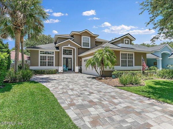 2884 ST MAARTEN Court, Jacksonville Beach, FL 32250