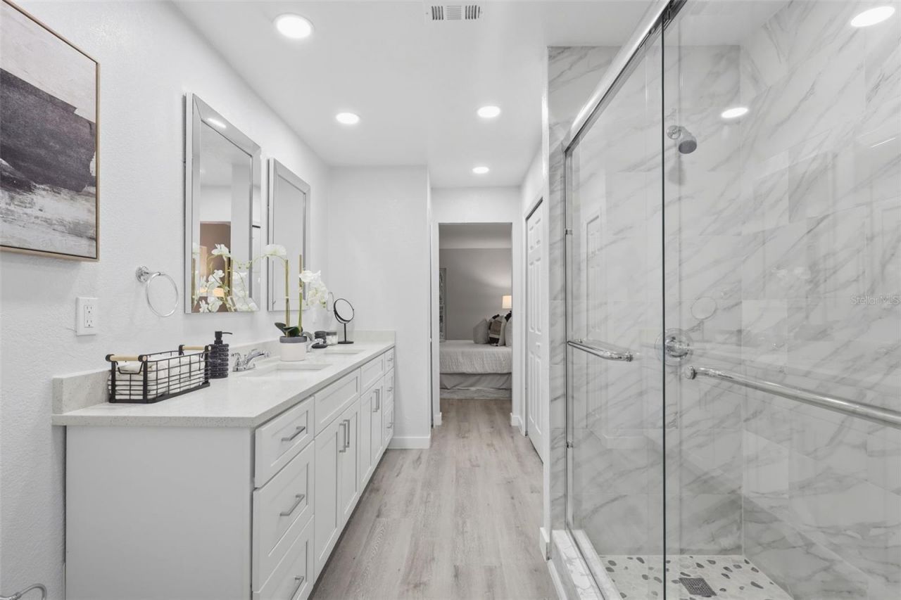 300 E Sweetwater Creek Drive , Longwood, FL 32779 Photo