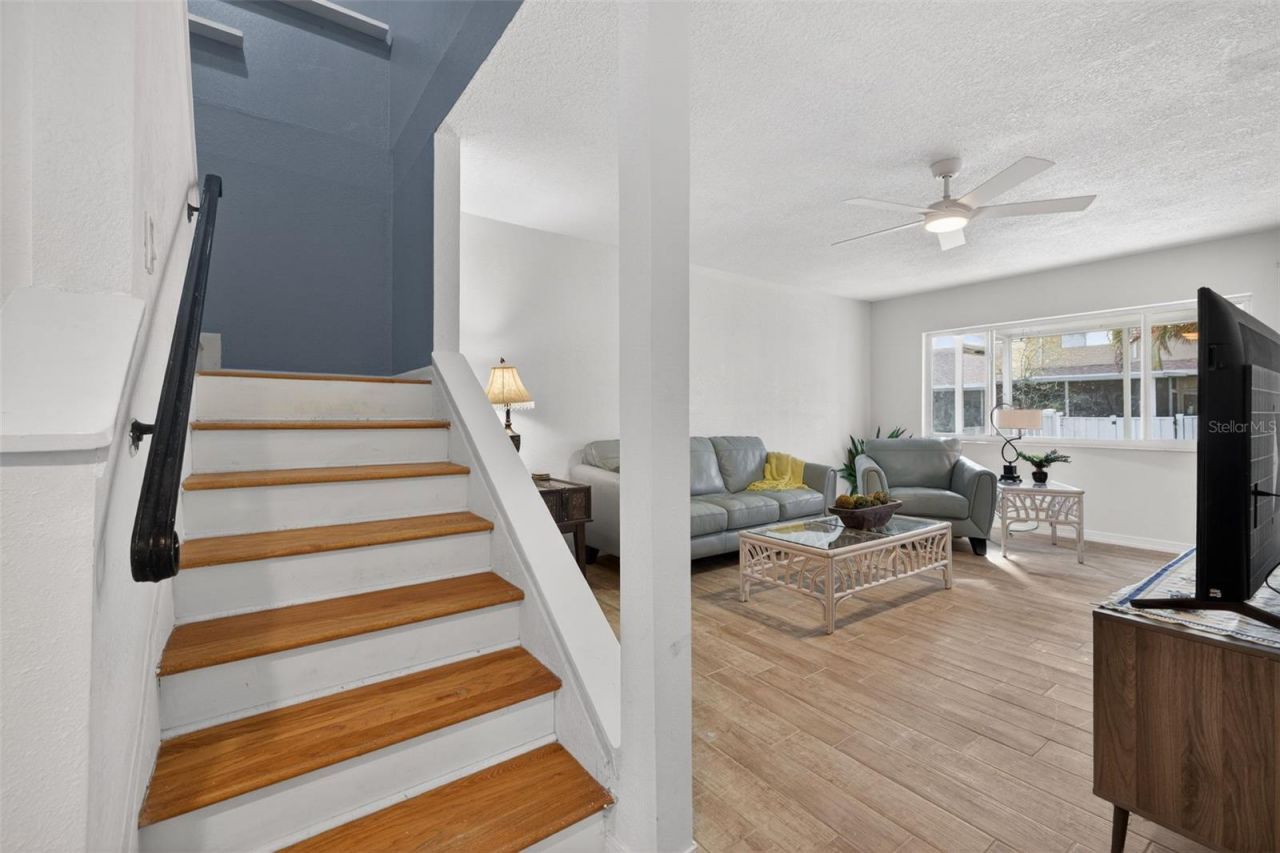 6490 Cape Hatteras Way Ne, Unit 2, Saint Petersburg, FL 33702 Photo