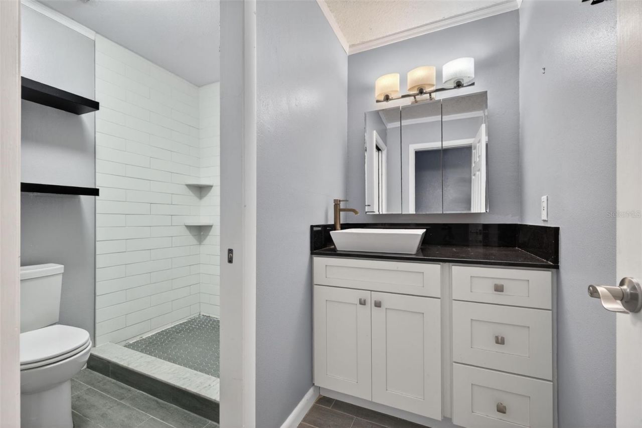 6490 Cape Hatteras Way Ne, Unit 2, Saint Petersburg, FL 33702 Photo