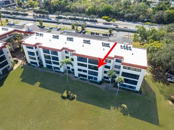 7402 Lake Breeze DR, Unit 305, FORT MYERS, FL 33907