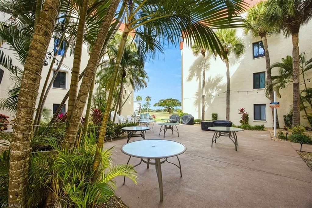 7402 Lake Breeze Dr, Unit 305, Fort Myers, FL 33907 Photo