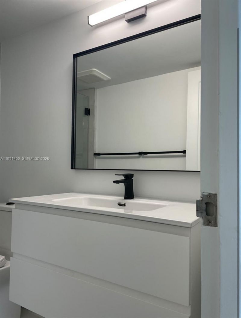 10275 Collins Ave , Unit 933, Bal Harbour, FL 33154 Photo