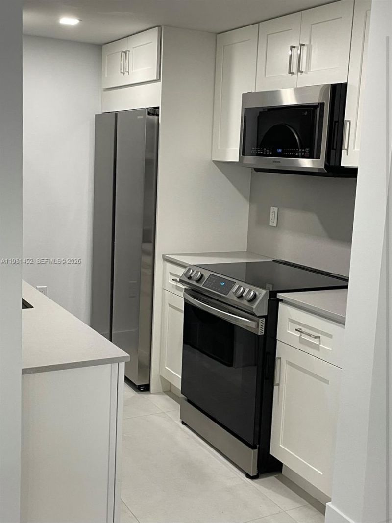 10275 Collins Ave , Unit 933, Bal Harbour, FL 33154 Photo