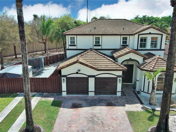 10816 SW 247th St, Homestead, FL 33032