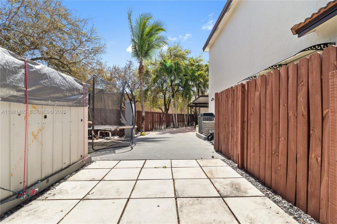 10816 SW 247th St, Homestead, FL 33032 Photo