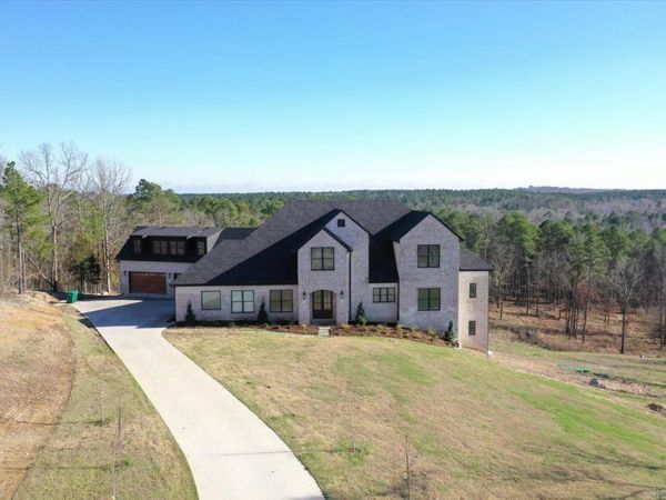 1688 S Silverthorne, Little Rock, AR 72210