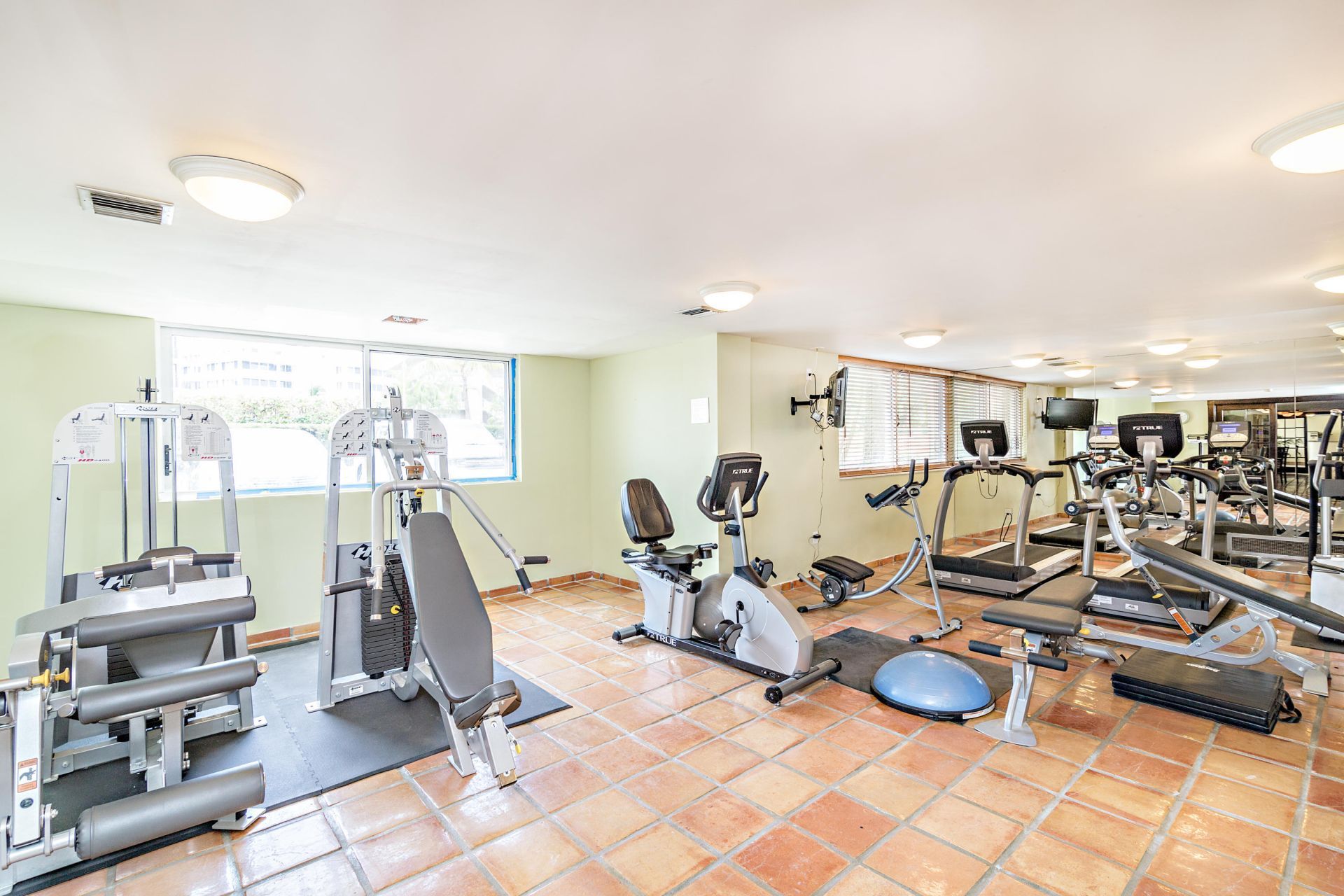 139 Sunrise Avenue, Unit 2110, Palm Beach, FL 33480 Photo