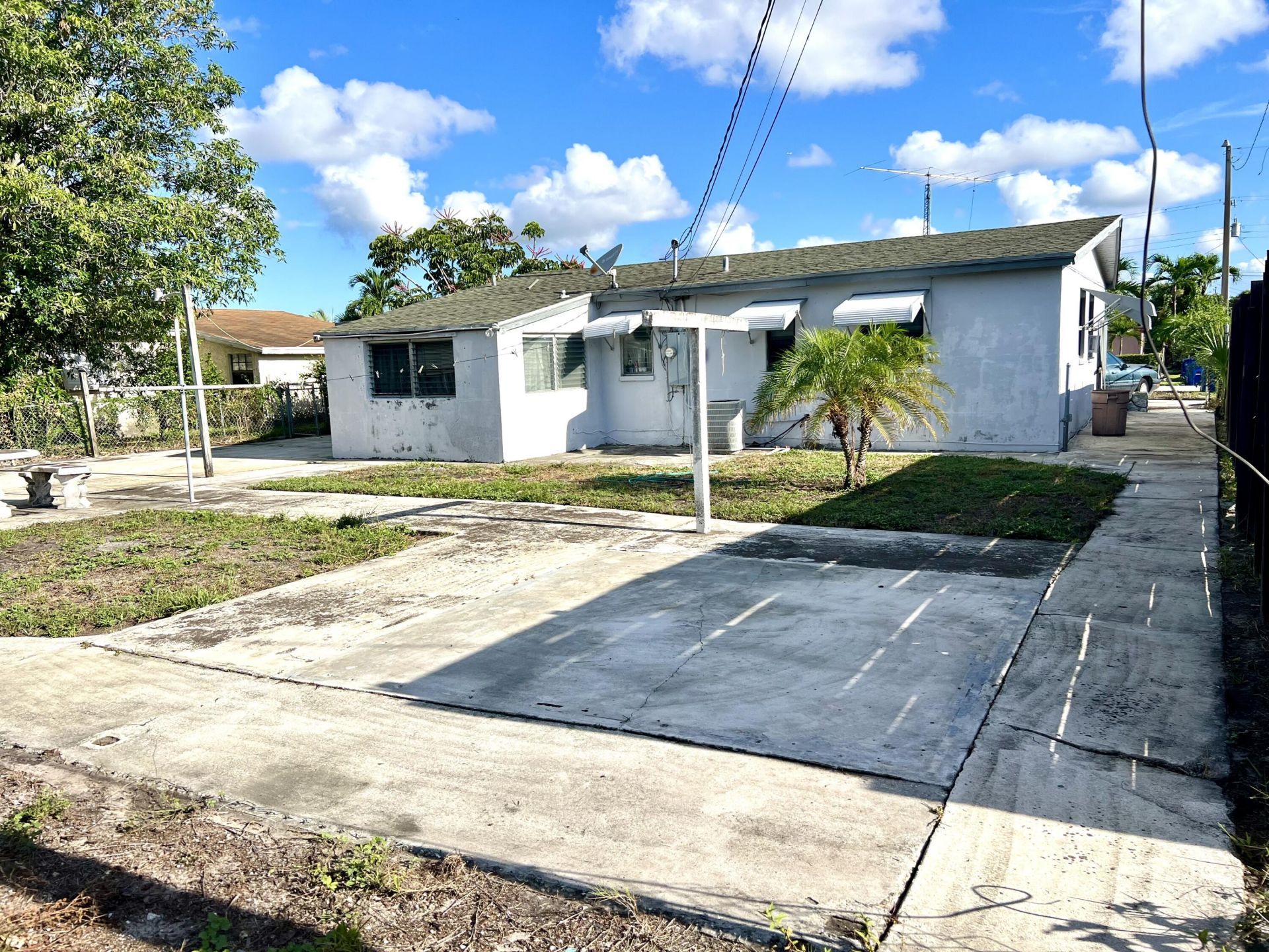 1311 W 3rd Street, Riviera Beach, FL 33404 Photo