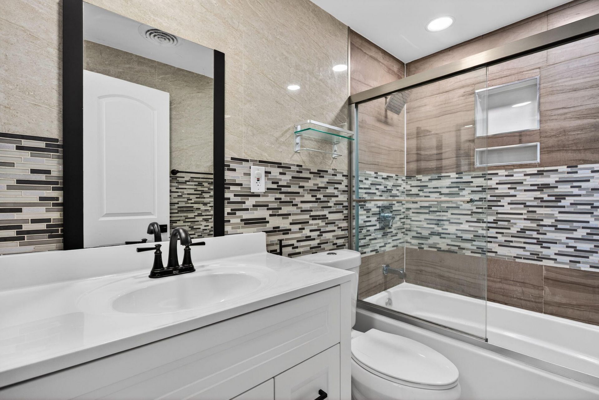 1770 NW 26th Avenue, Fort Lauderdale, FL 33311 Photo