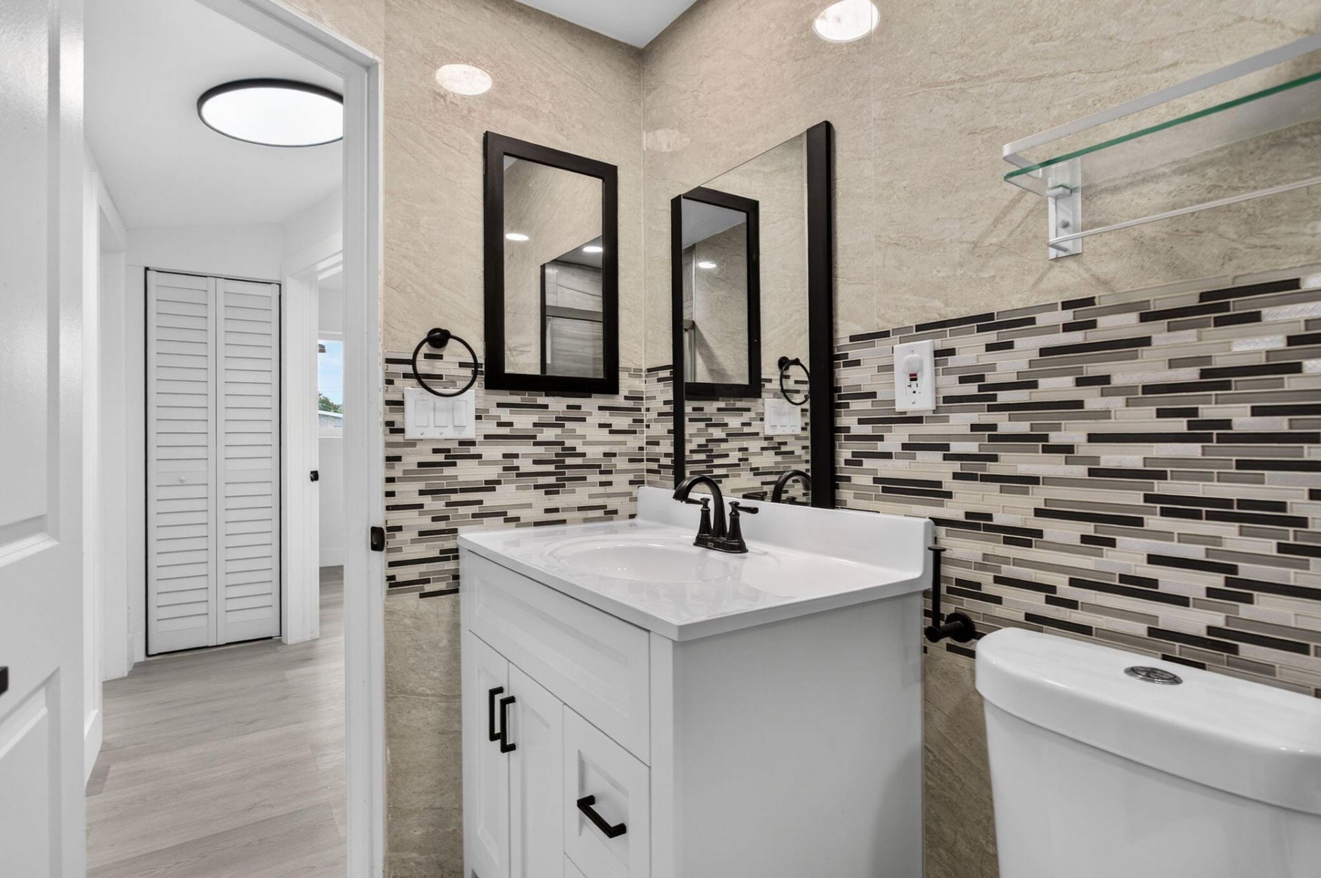 1770 NW 26th Avenue, Fort Lauderdale, FL 33311 Photo