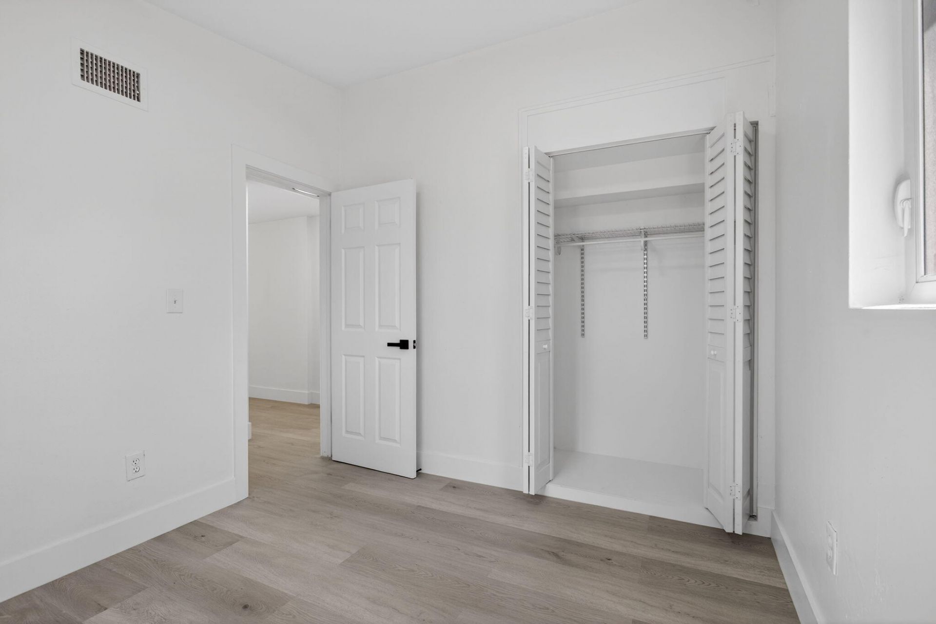 1770 NW 26th Avenue, Fort Lauderdale, FL 33311 Photo