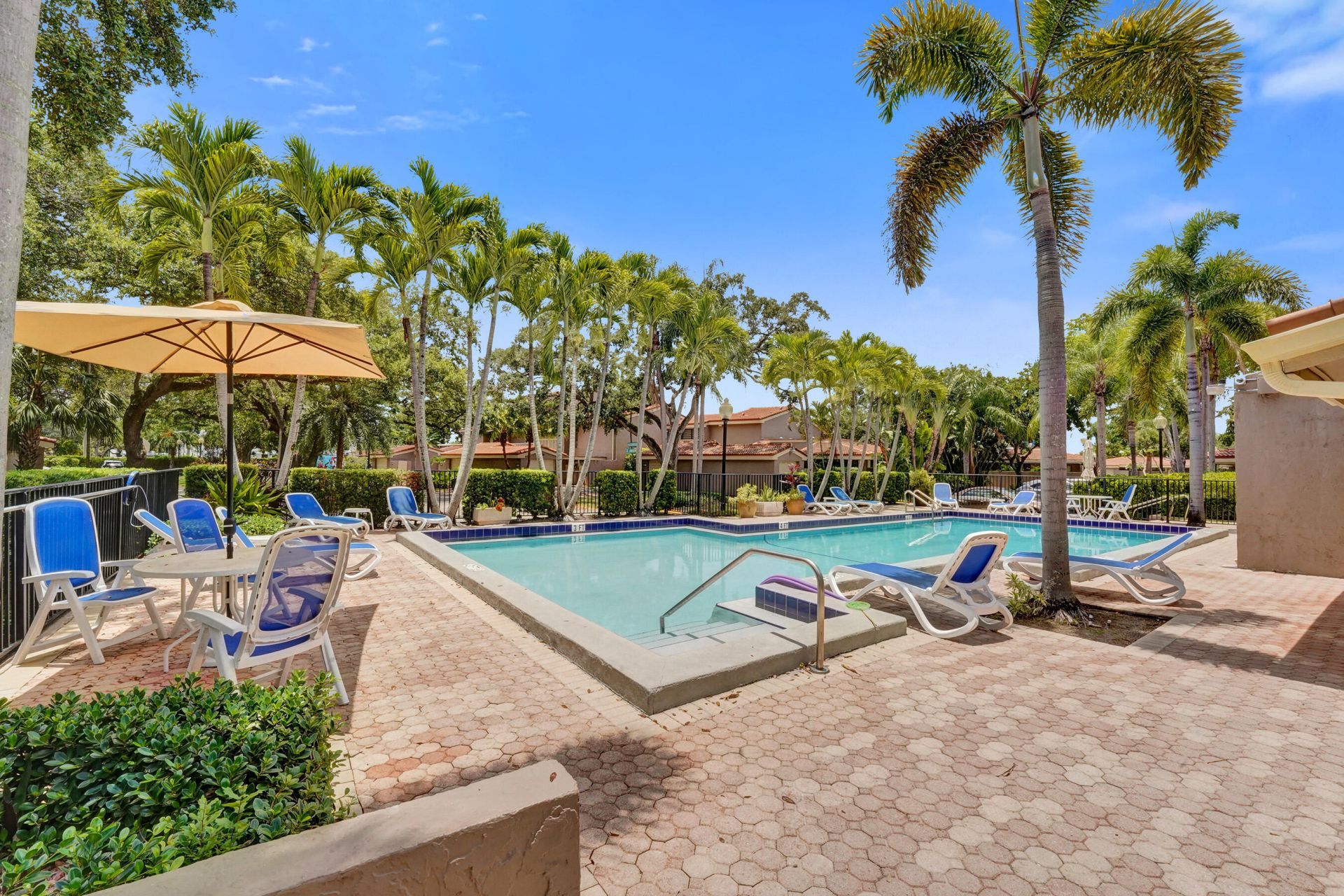403 Dunwoody Lane, Unit 38, Hollywood, FL 33021 Photo