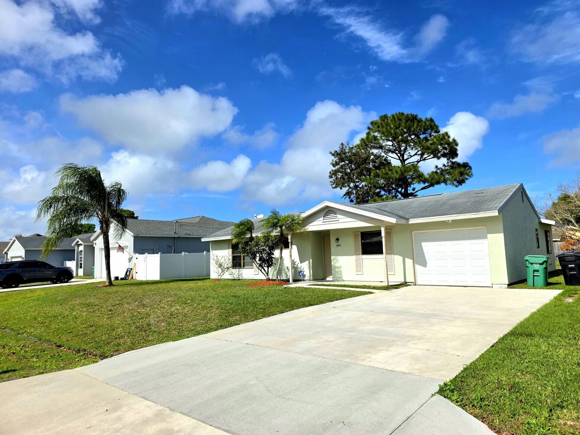 2197 SE Genoa Street, Port Saint Lucie, FL 34952 Photo