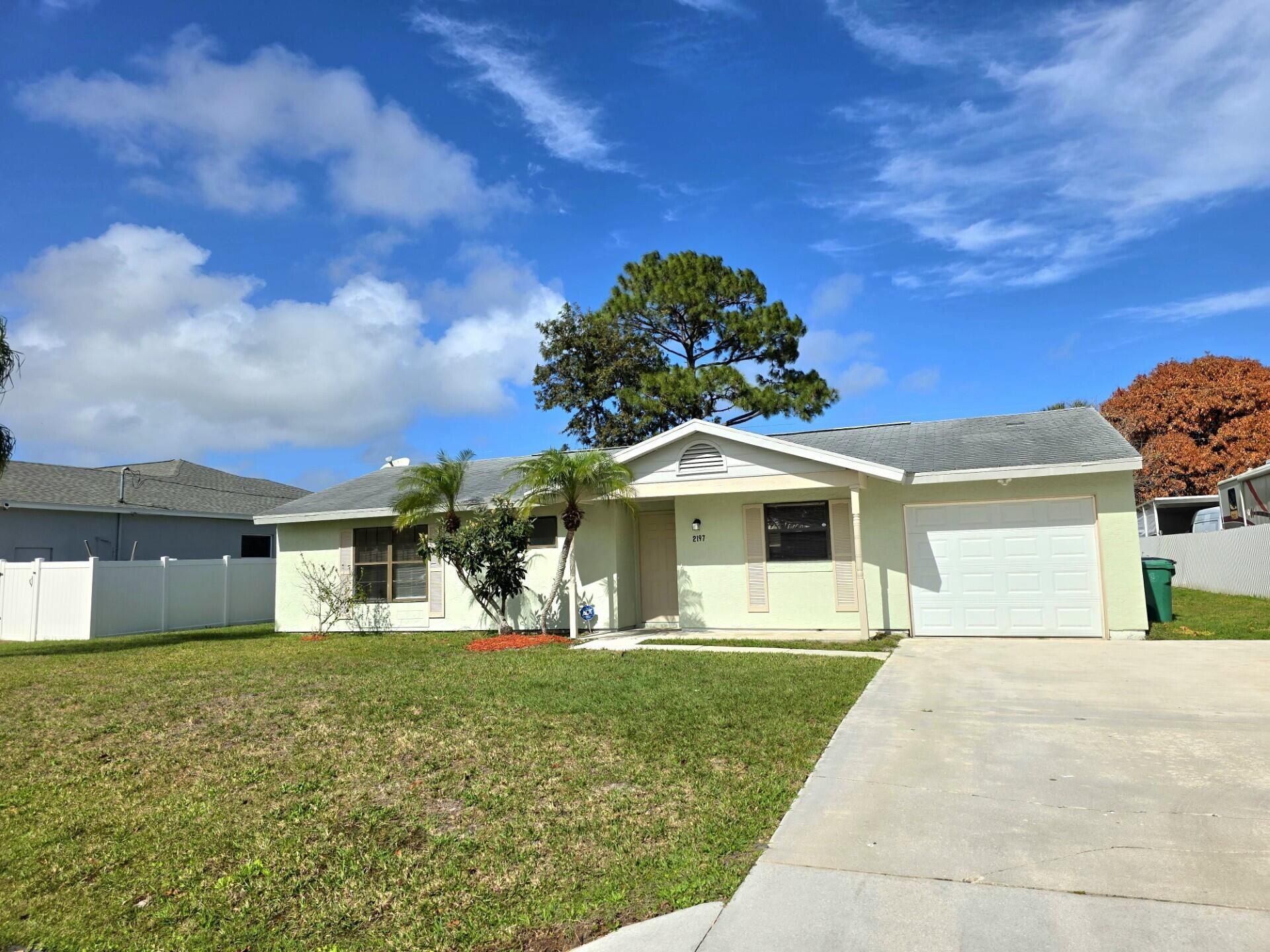 2197 SE Genoa Street, Port Saint Lucie, FL 34952 Photo