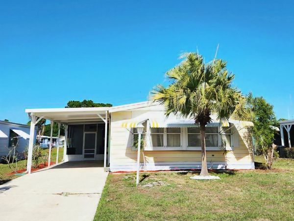 98 Camino Del Rio, Port St. Lucie, FL 34952