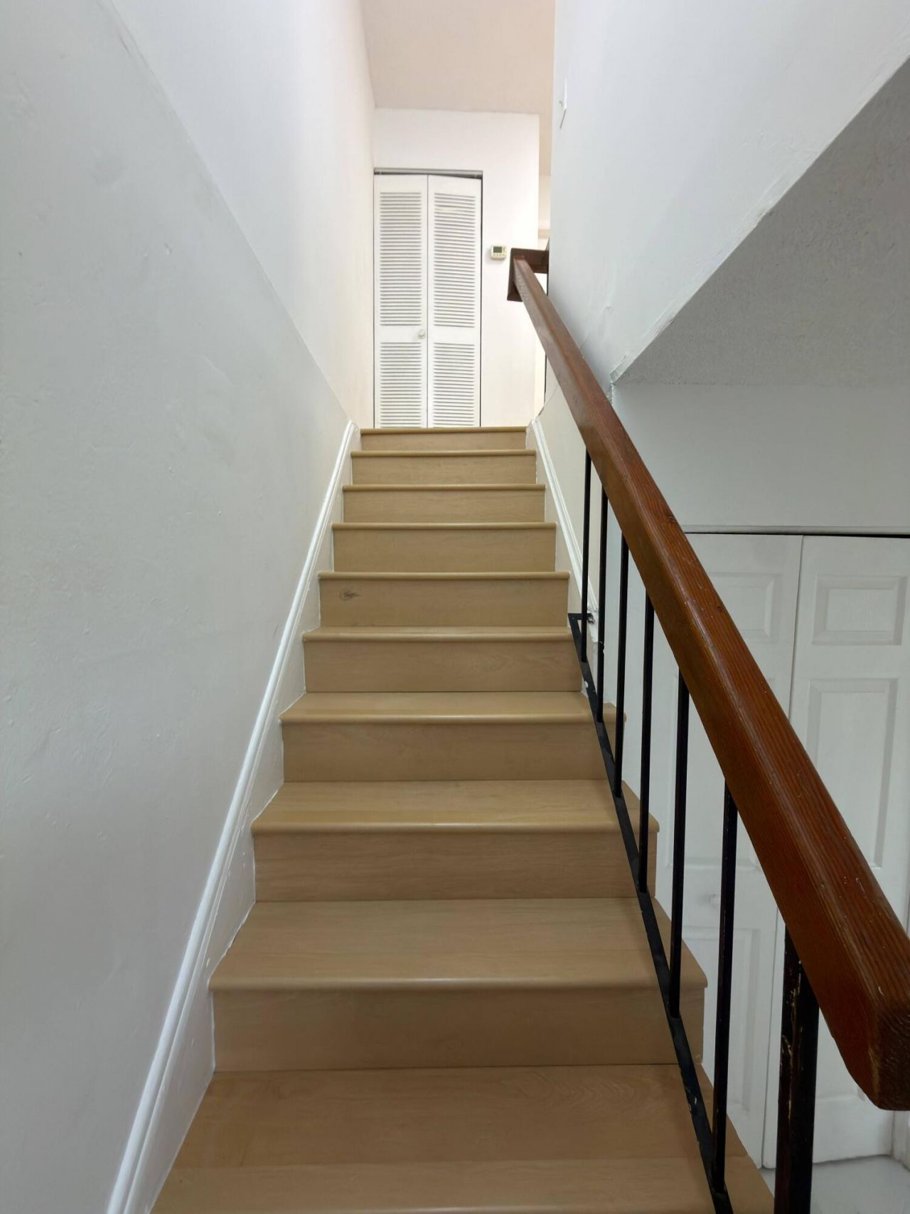 5702 NW 22nd Court, Unit 28-b, Lauderhill, FL 33313 Photo