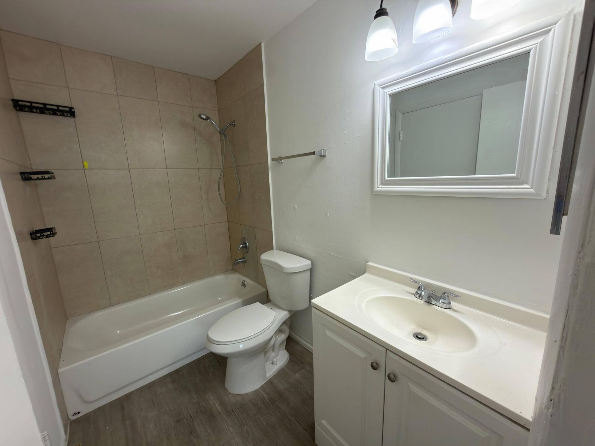 5702 NW 22nd Court, Unit 28-b, Lauderhill, FL 33313 Photo